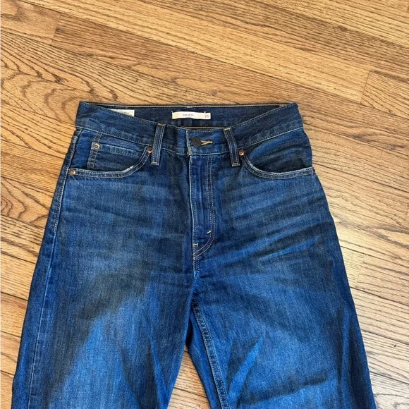 Levi’s Low Rise Dad Jean - Picture 3 of 6